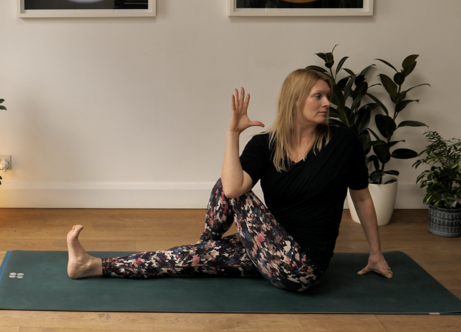 yoga, digestion, twist, detox,